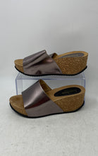 Load image into Gallery viewer, Neiman Marcus Womens Silver Metallic Open Toe Wedge Slide Sandals Size EUR 37
