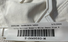 Load image into Gallery viewer, Lilly Pulitzer Womens White Denim Light Wash Pockets Straight Leg Jeans Size 6
