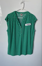 Load image into Gallery viewer, Anne Klein Womens Green Geometric Print Sleeveless Notch Neck Blouse Top Size L
