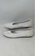 Load image into Gallery viewer, Greatonu Womens White Floral Lace Round Toe Slip-On Ballet Flats Size 8.5
