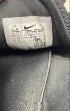 Load image into Gallery viewer, Nike Mens Flex Experience Run 9 CD0225-001 Black White Sneaker Shoes Size 11.5
