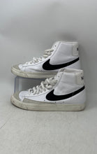 Load image into Gallery viewer, Nike Mens Blazer Mid 77 Vintage BQ6806-100 White Black Sneaker Shoes Size 11
