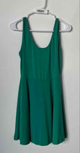 Load image into Gallery viewer, Motivi Womens Green Scoop Neck Sleeveless Collarless Pullover Tank Dress Size M
