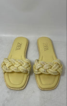 Load image into Gallery viewer, Zara Womens Yellow Raffia Slip-On Open Toe Braided Flat Slide Sandals Size 36
