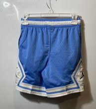 Load image into Gallery viewer, Jordan Boys Light Blue White Diamond Mesh Basketball Athletic Shorts Size Medium
