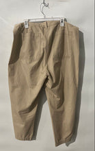 Load image into Gallery viewer, Banana Republic Womens Beige Cotton Pockets Flat Front Ankle Pants Size 16
