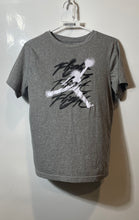 Load image into Gallery viewer, Jordan Unisex Kids Gray Short Sleeve Crew Neck Graphic T-Shirt Size XL 13-15 Yrs

