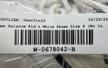 Load image into Gallery viewer, New Balance Kids 621 KX621WNG White Lace-Up Sneaker Shoes Size 4W No Insole
