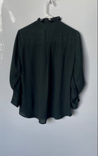 Load image into Gallery viewer, Express Womens Green Regular Fit Long Sleeve Button-Front Blouse Top Size M

