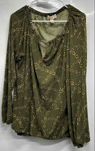 Load image into Gallery viewer, Michael Kors Womens Green Chain Print Long Sleeve Keyhole Neck Blouse Top Size S
