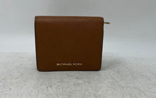 Load image into Gallery viewer, Michael Kors Womens Jet Set Travel Brown Leather Card Bifold Wallet
