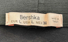 Load image into Gallery viewer, Bershka Womens Black Elastic Waist Front Zipper Straight &amp; Pencil Skirt Size L
