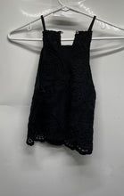Load image into Gallery viewer, Abercrombie &amp; Fitch Womens Black Floral Lace Halter Neck Cropped Tank Top Sz XS
