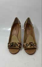 Load image into Gallery viewer, Michael Kors Womens Brown Beige Animal Print Slip-On Stiletto Pump Heels Size 8M
