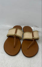 Load image into Gallery viewer, Italian Shoemakers Womens Brown Beige Flat Slip-On Thong Sandals Size 8.5
