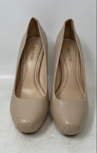 Load image into Gallery viewer, Pour La Victoire Womens Gilliana Beige Leather Stiletto High Pump Heels Sz 6.5M
