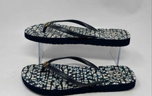 Load image into Gallery viewer, Authentic Tory Burch Womens Navy Blue Printed Slip-On Flip-Flop Sandals Size 8-9
