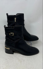 Load image into Gallery viewer, Calvin Klein Womens Jasen Black Leather Round Toe Side Zip Ankle Boots Size 10M
