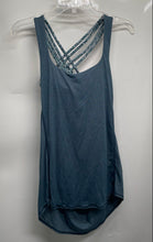 Load image into Gallery viewer, Lululemon Womens Green Crisscross Back Sleeveless Athletic Tank Top Size 8
