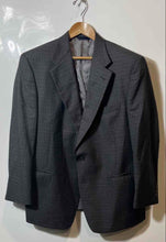 Load image into Gallery viewer, Authentic Burberry London Mens Dark Gray Printed 2-Button Blazer Size EUR 40
