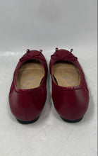 Load image into Gallery viewer, Mootsies Tootsies Womens Cameo Red Leather Slip-On Ballet Flats Size 8M
