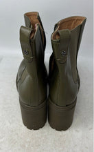 Load image into Gallery viewer, Sam &amp; Libby Womens Camila Green Block Heel Side Zip Ankle Chelsea Boots Size 9
