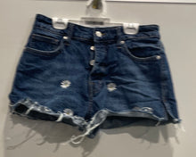 Load image into Gallery viewer, Forever 21 Womens Blue Denim Floral Pockets Raw Hem Cut-Off Shorts Size 28
