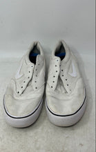 Load image into Gallery viewer, Nike Mens SB Chron 2 White Low Top Sneaker Shoes Size 8.5 No Laces
