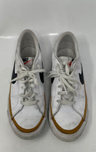 Load image into Gallery viewer, Nike Boys Court Legacy DA5380-102 White Black Brown Sneaker Shoes Size 5Y
