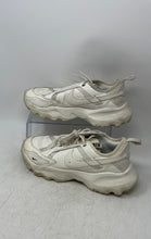 Load image into Gallery viewer, Nike Womens TC 7900 DD9682-100 White Low Top Lace-Up Sneaker Shoes Size 9.5
