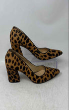 Load image into Gallery viewer, Vince Camuto Womens Talise Brown Leopard Print Calf Hair Pump Heels Size 8.5M
