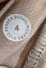 Load image into Gallery viewer, Lululemon Womens White Energy High Neck Criss Cross Back Sports Bra Size 4
