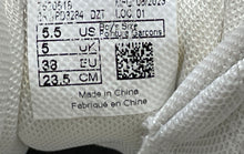 Load image into Gallery viewer, New Balance Boys 550 White Leather Low Top Lace-Up Sneaker Shoes Size 5.5
