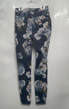 Load image into Gallery viewer, Hue Womens Blue Floral Denim Pockets Skinny Leg Dreamy Ankle Leggings Size Small

