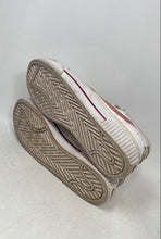 Load image into Gallery viewer, Nike Womens Court Legacy Lift White Low Top Lace-Up Sneaker Shoes Size 9
