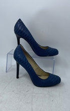 Load image into Gallery viewer, Kenneth Cole Womens Dark Blue Animal Print Slip-On Closed Toe Pump Heels Size 6M
