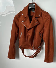 Load image into Gallery viewer, Forever 21 Womens Brown Long Sleeve Belted Waist Zipper Pockets Biker Jacket M
