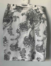 Load image into Gallery viewer, White House Black Market Womens White Black Floral Straight &amp; Pencil Skirt Sz 4
