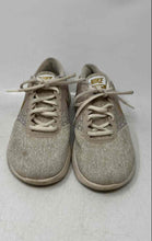 Load image into Gallery viewer, Nike Womens Flex Contact Beige Gold Low Top Lace-Up Sneaker Shoes Size 8
