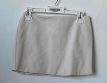 Load image into Gallery viewer, Forever 21 Womens Beige Back-Zip Short Mini Skirt Size Small
