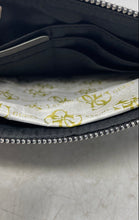 Load image into Gallery viewer, Guess Womens Black Card Holder Inner Pocket Zipper Small Wristlet Wallet

