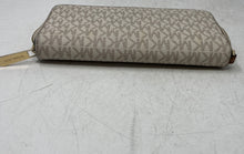 Load image into Gallery viewer, Michael Kors Womens Jet Set Travel Beige Brown Signature Print Zip-Around Wallet
