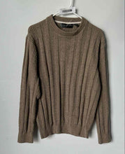 Load image into Gallery viewer, Oscar De La Renta Mens Beige Knit Long Sleeve Crew Neck Pullover Sweater Size M
