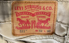 Load image into Gallery viewer, Levi Strauss Mens Beige Stretch Pockets Casual Straight Leg Jeans Size 32x30
