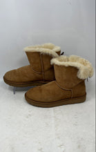 Load image into Gallery viewer, UGG Womens Mini Bailey Bow II Brown Round Toe Slip-On Ankle Boots Size 9
