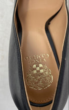 Load image into Gallery viewer, Vince Camuto Womens Ableen Black Block Heel Pump Heels Size 10M
