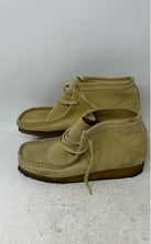 Load image into Gallery viewer, Clarks Original Mens Wallaston Beige Lace-Up Ankle Chukka Boots Size 9M
