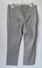 Load image into Gallery viewer, Old Navy Mens Etroit Gray Slim Fit Pockets Straight Leg Trouser Pants Size 30x32

