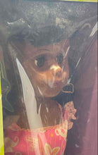 Load image into Gallery viewer, Teresa Tiens Ma Main Pour Que Je T'accompagne Fashion Doll w/ Baby Powder Scents
