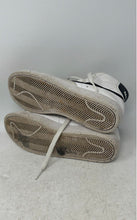 Load image into Gallery viewer, Nike Womens Blazer Mid '77 White Black Lace-Up Sneaker Shoes Size 6.5
